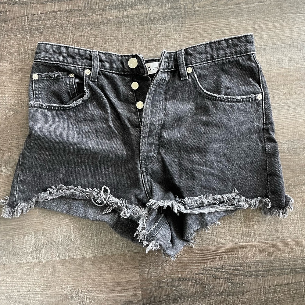 Stone wash ZARA SHORT WORN ONCE!
